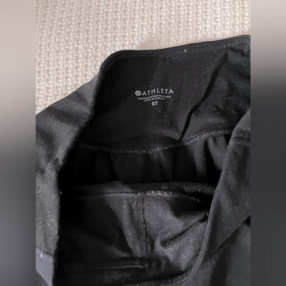 Athleta Powervita Black Crop Pant Small Tall - Picture 3 of 8
